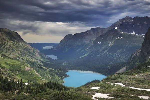 Lago Grinnell en el Parque Nacional Glaciar, Montana, EE.UU. — Foto de Stock