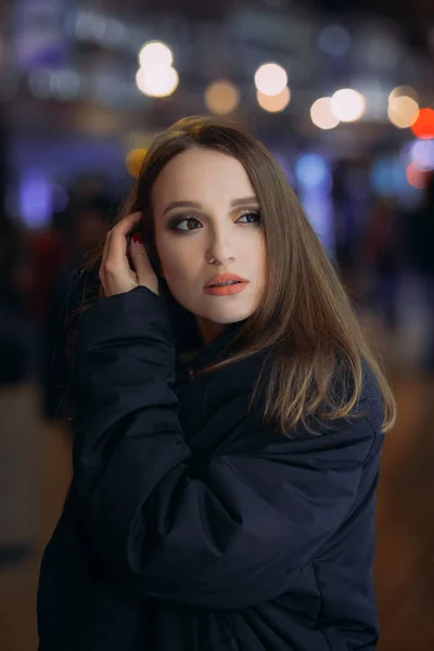 Night Portrait Girl Background City Lights Lear Light Skin — Stock Photo, Image