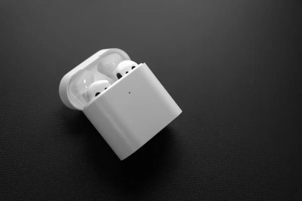 Aerodots Pro Xiaomi Air True Wireless Earphones Airdots Pro Fundo — Fotografia de Stock