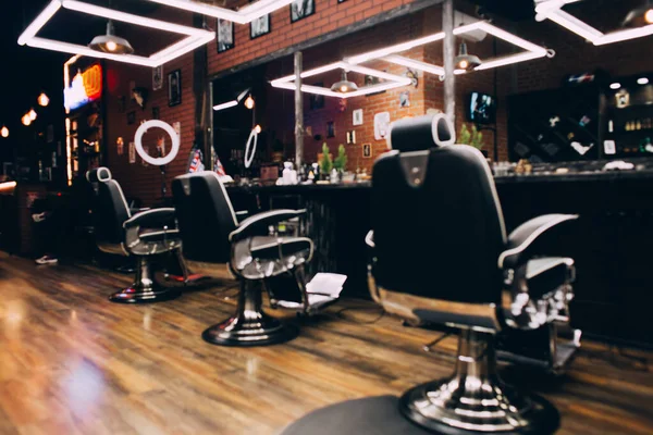Μοντέρνο Άδειο Barbershop Εσωτερικό Καρέκλες Καθρέφτες Και Λάμπες — Φωτογραφία Αρχείου