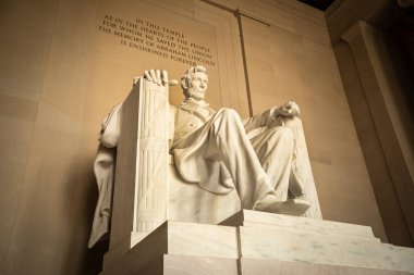Washington DC 'deki Ulusal AVM' de Abraham Lincoln Anıtı