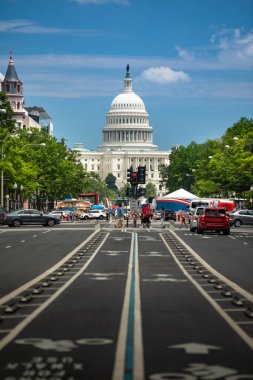 ABD Kongre Binası ve Pennsylvania Bulvarı Washington DC 'den Senato Binası