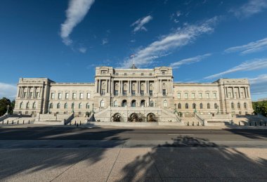Kongre Kütüphanesi, Washington DC 'deki dünyanın en büyük kütüphanesi.
