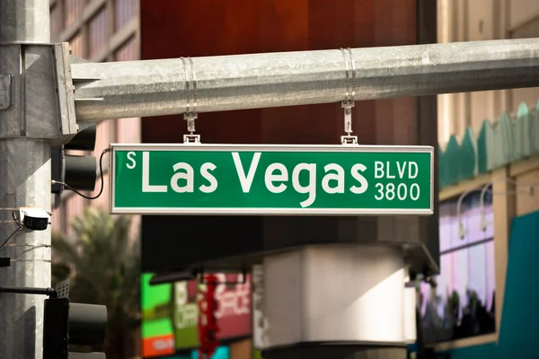 Bulvardaki Las Vegas yol tabelası