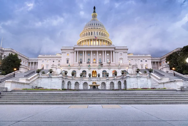 ワシントンDcのアメリカ合衆国議会議事堂と上院議事堂 — ストック写真