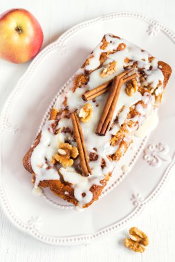 tarçınlı cevizli kek