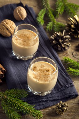 Noel için yumurta likörü