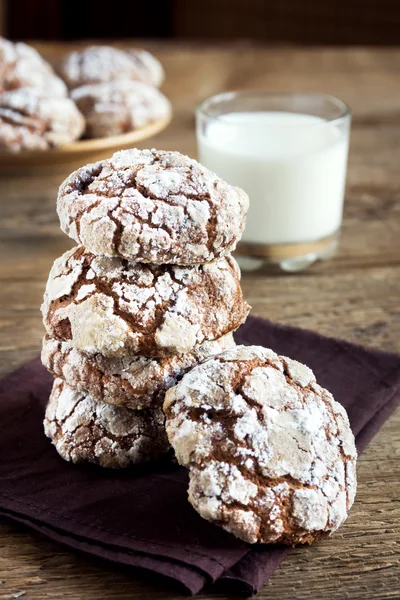 Chocolade crinkle koekjes — Stockfoto