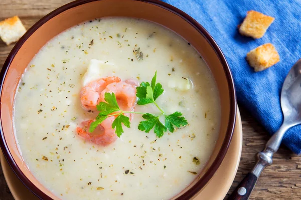 Soupe à la crème aux crevettes — Photo