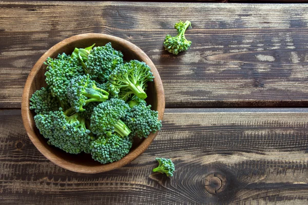 Nyers zöld brokkoli — Stock Fotó