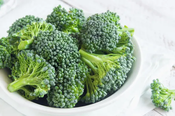 Brokoli hijau mentah — Stok Foto