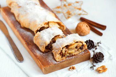Noel için Apple strudel