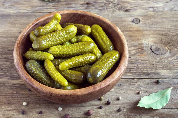 Pickles Bowl Pickled Gherkins Cucumbers Rustic Wooden Background Copy Space — Stock Photo, Image
