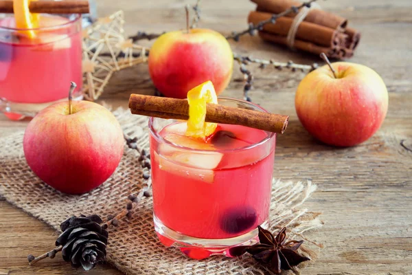 Delicious festive cranberry and apple cider (holiday punch) - homemade Christmas drinks