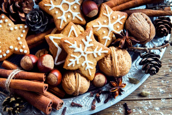 Christmas Decor Homemade Gingerbread Cookies Stars Cones Nuts Christmas Spices — Stock Photo, Image