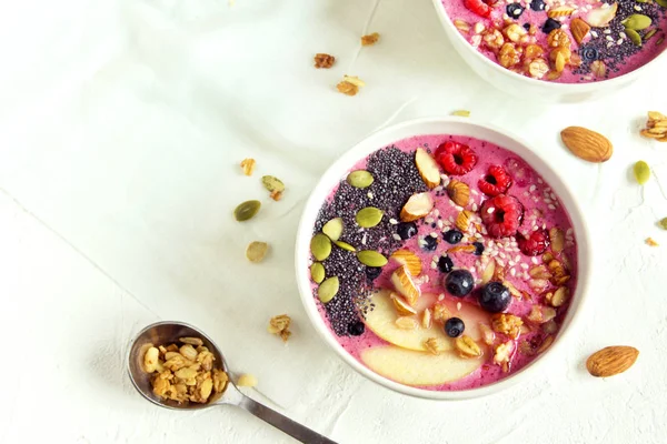 Smoothie Tigela Com Frutas Frescas Nozes Sementes Granola Caseira Para — Fotografia de Stock