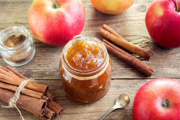 Homemade Sweet Apple Butter Cinnamon Organic Healthy Vegetarian Food — Stock Photo, Image