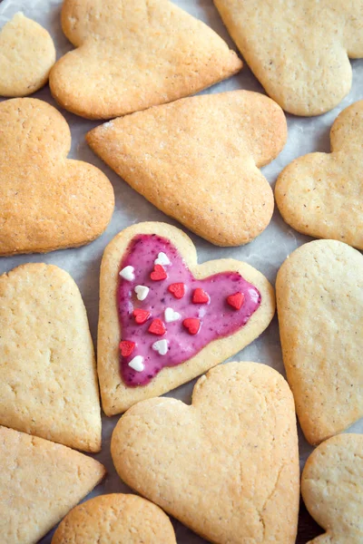 Biscoitos Forma Coração Vitrificados Para Dia Dos Namorados Com Texto — Fotografia de Stock