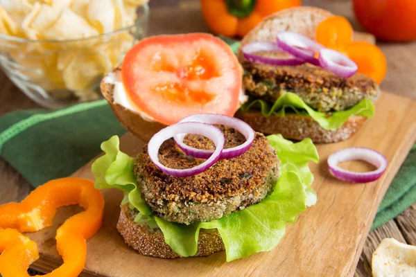 Vegetarian Lentil Burger Vegetables Wooden Cutting Board Healthy Vegan Organic — Stock Photo, Image