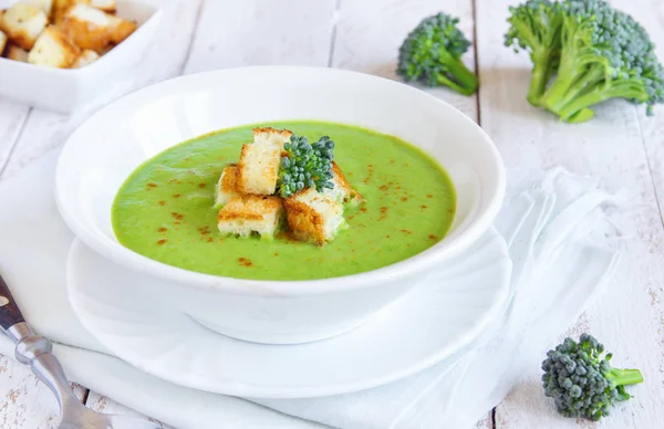 Homemade Spicy Broccoli Cream Soup Croutons White Bowl Healthy Green — Stock Photo, Image