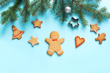 Gingerbread çerezleri Noel kompozisyonu