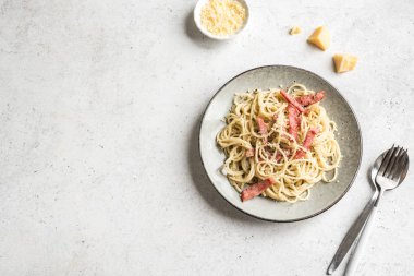 spagetti carbonara