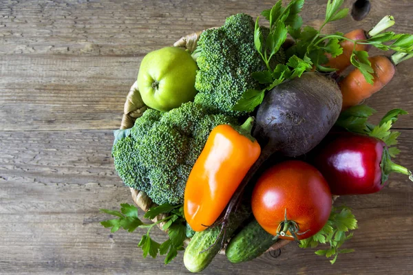 Biologische groenten en fruit — Stockfoto