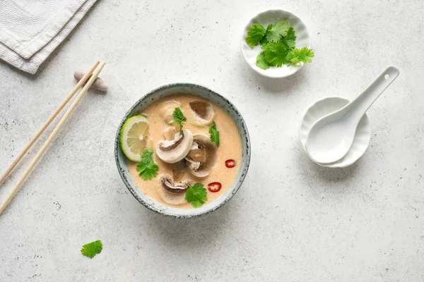 Sopa de Tom Kha Gai —  Fotos de Stock