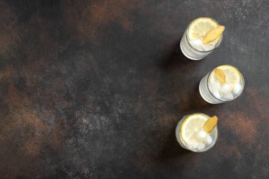 Limonlu zencefil içki