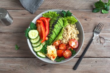 Vegan salata kasesi