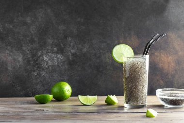 Chia Tohumları Detox Suyu