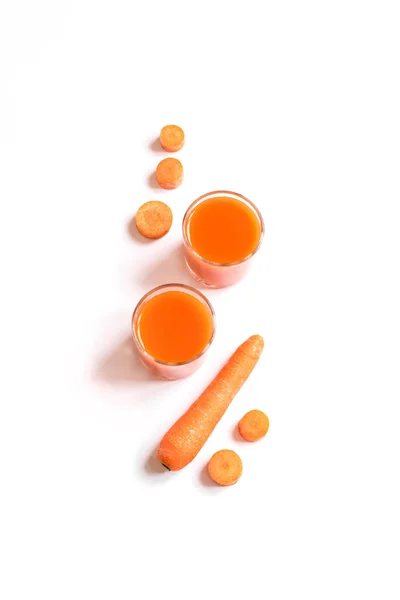 Fresh Carrot Juice Smoothie Glasses Flat Lay Isolated White Background — Stock Photo, Image