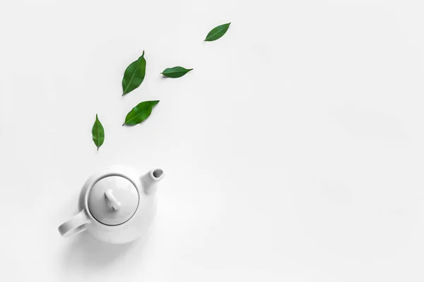 Green Tea White Teapot Tea Leaves White Background Organic Tea — Stock Photo, Image