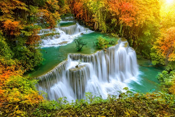 Bunte Majestätische Wasserfall Nationalpark Wald Herbst Bild — Stockfoto