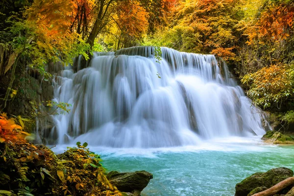 Bunte Majestätische Wasserfall Nationalpark Wald Herbst Bild — Stockfoto