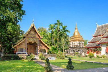 Chapel ve golden pagoda adlı Wat Chiang adam Chiang Mai, Tayland kuzeyinde