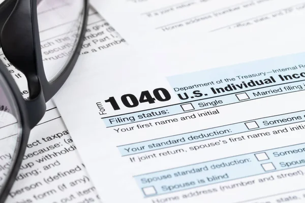 Formularz Zwrotu Podatku Dochodowego Osób Fizycznych Przez Irs Pojęcie Opodatkowania — Zdjęcie stockowe