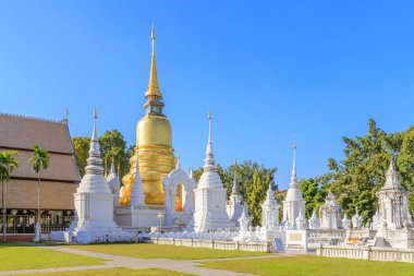 Tayland 'ın kuzeyindeki Chiang Mai' deki Wat Suan Dok Tapınağı 'ndaki pagodas.