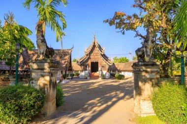 Wat Intharawat veya Ton Kwen Tapınağı Chiang Mai, Tayland kuzeyinde