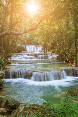 Huai Mae Khamin Şelalesi Kademe 1, Khuean Srinagarindra Ulusal Parkı, Kanchanaburi, Tayland