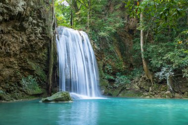 Erawan Şelalesi Kademe 3, Tayland, Kanchanaburi 'deki Ulusal Park' ta