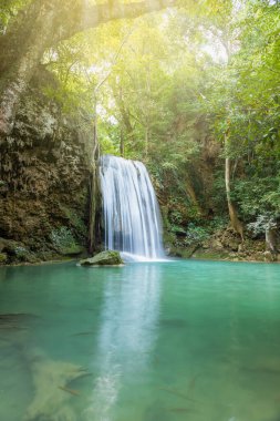 Erawan Şelalesi Kademe 3, Tayland, Kanchanaburi 'deki Ulusal Park' ta