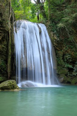 Erawan Şelalesi Kademe 3, Tayland, Kanchanaburi 'deki Ulusal Park' ta