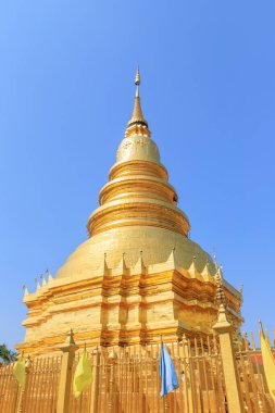 Wat Phra 'daki Altın Pagoda Haripunchai Woramahawihan, Lamphun, Tayland' ın kuzeyinde.