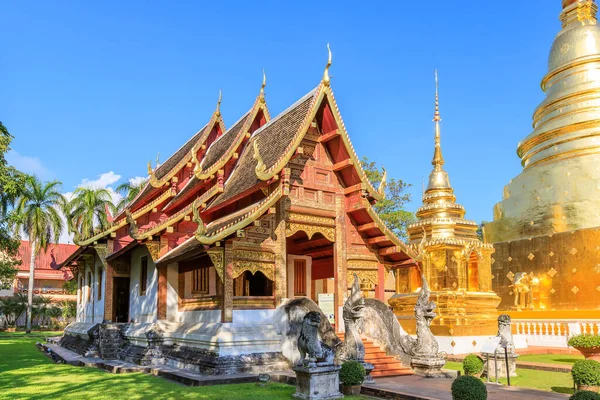 Capilla Pagoda Dorada Wat Phra Singh Woramahawihan Chiang Mai Norte —  Fotos de Stock