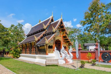 Chaing Mai, Tayland - 18 Kasım 2018: Wat Ban Pong Tapınağındaki Lanna tarzı şapel Hang Dong bölgesinde