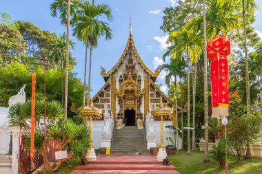 Chiang Mai, Tayland - 15 Kasım 2018 Wat Pha Darabhirom 'daki büyük kilise