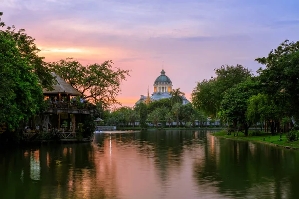 Bangkok Tayland Eylül 2018 Dusit Hayvanat Bahçesi Göl Ananta Samakhom — Stok fotoğraf