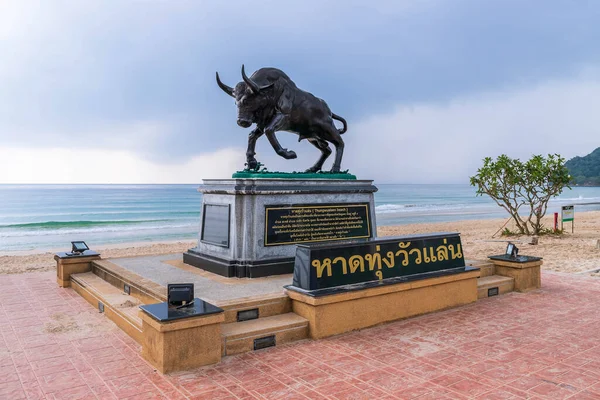 Chumphon Tajlandia Marca 2019 Statua Wołu Plaży Thung Wua Laen — Zdjęcie stockowe