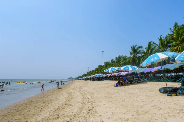 Chonburi Thailand Mars 2019 Strandparaply Uthyres Bang Saen Berömd Strand — Stockfoto